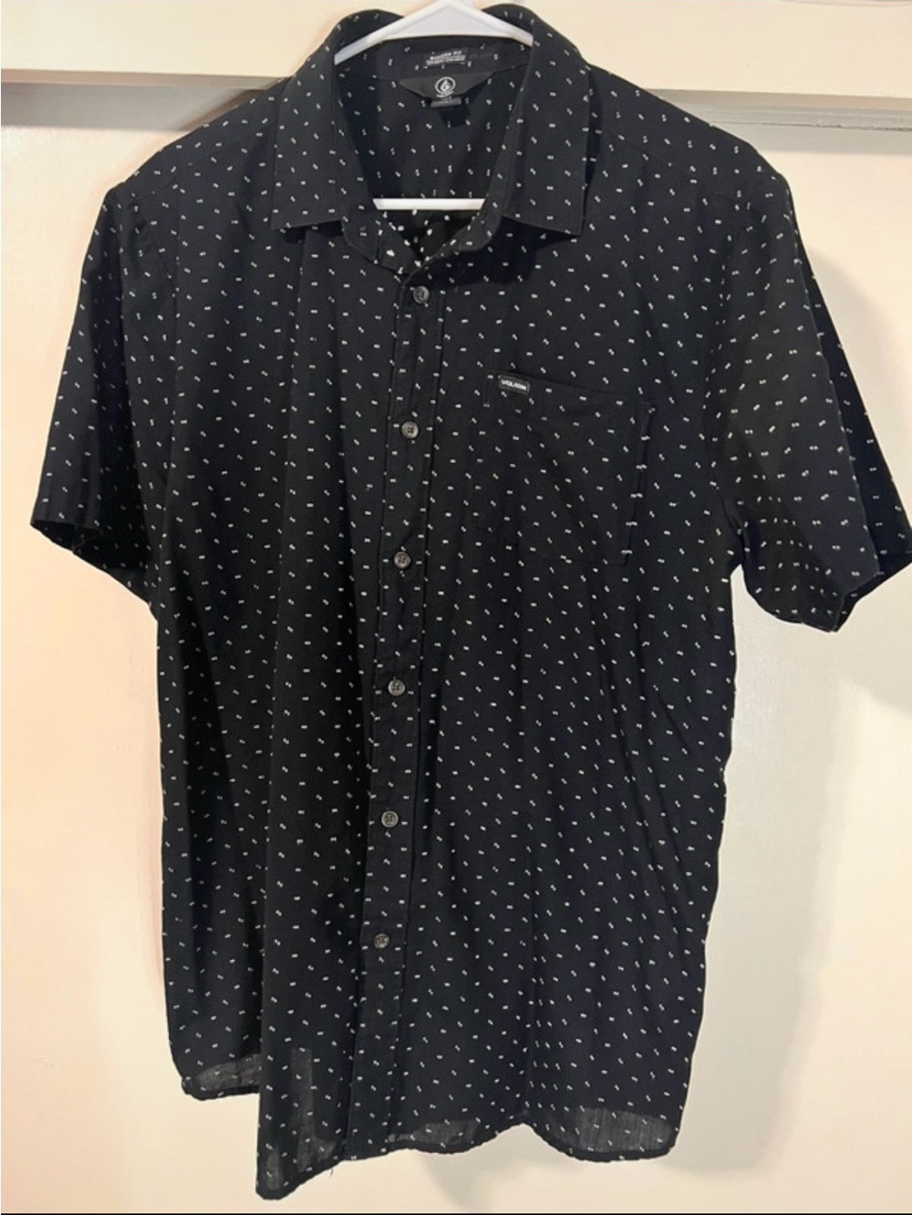 Men’s Volcom Black Short-Sleeve Button-Up Shirt